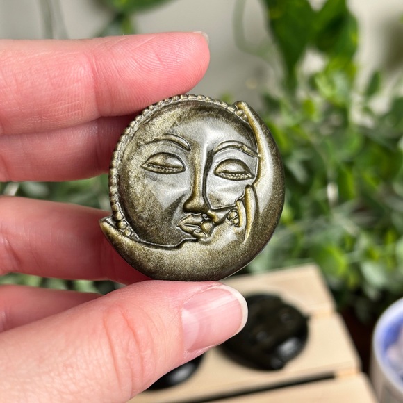 ONE Gold Sheen Obsidian Sun + Moon Medallion - Picture 2 of 3
